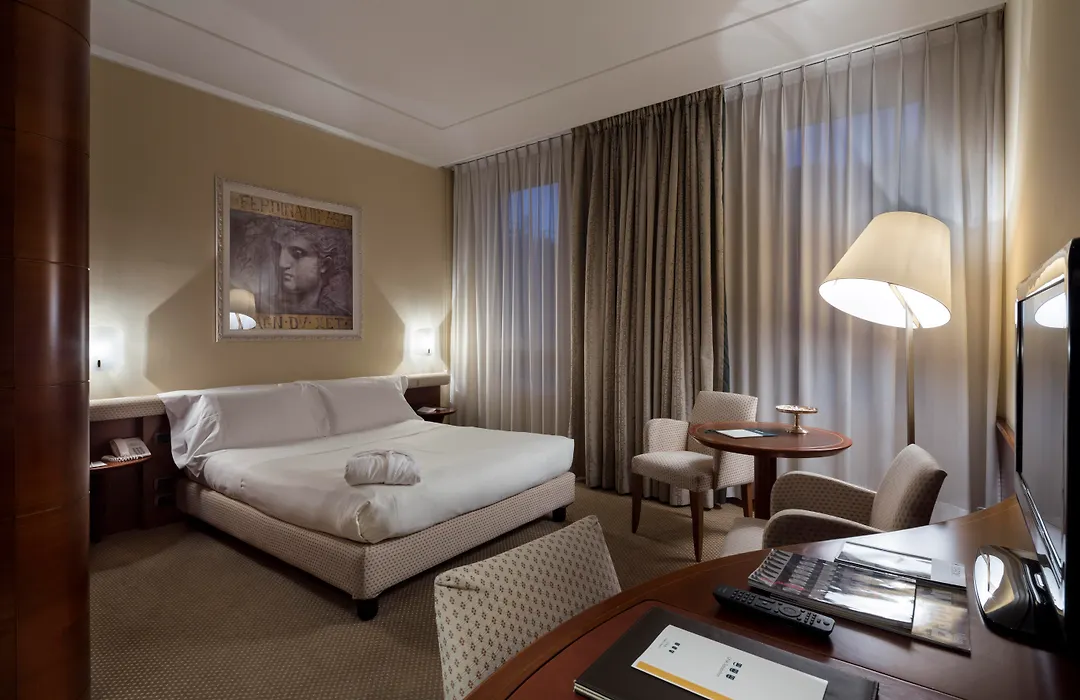 Una Hotels Cusani Milano-1